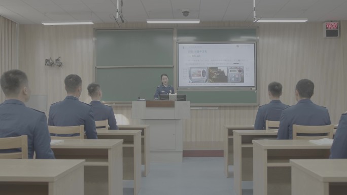 消防学院学生上课学习消防学校