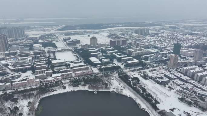 荆州古城2024年第一场雪城市雪景航拍2