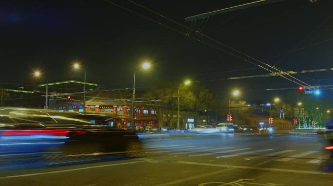 北京胡同街道车流光轨夜景城市人流延时