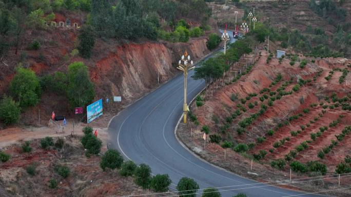 元谋凤凰山道路镜头