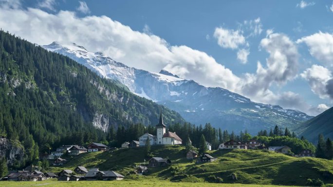 瑞士克劳斯山口附近的乌恩博登美丽的延时摄影。