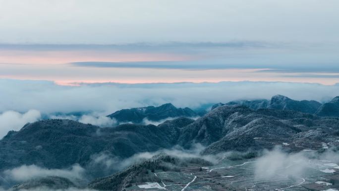 冬季通透的雪山，贵州大山里的白雪