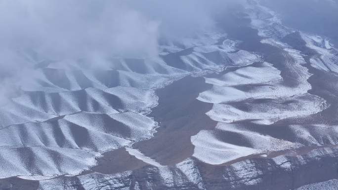 雪景 云海 山 地貌 云雾 雪山 下雪