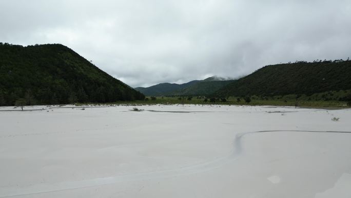 丽江干河坝白色河床无人机航拍