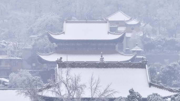 武汉宝通寺寺庙航拍古建筑雪景雪花大雪