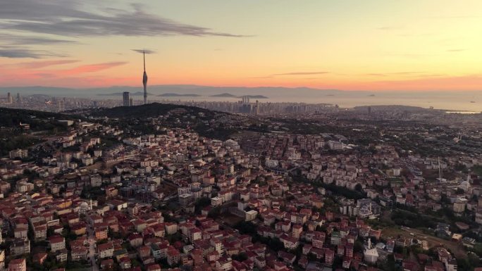黄昏的拥抱:揭开Üsküdar迷人的地区Çaml¹ca山周围的Çaml¹ca塔剪影#ÜsküdarD