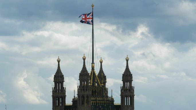 英国伦敦威斯敏斯特宫维多利亚塔上的英国国旗