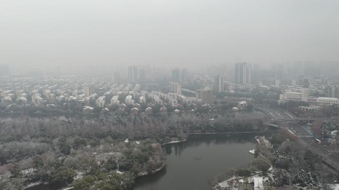 合肥市杏花公园周边雪景