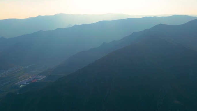 内蒙古呼和浩特阴山山脉夕阳  哈拉沁水库