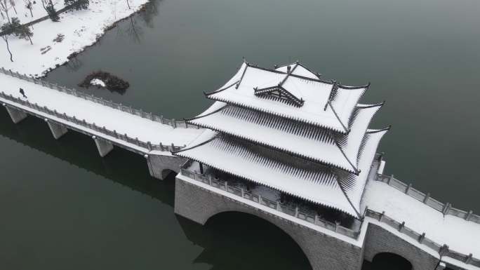 常德河街雪景（一）