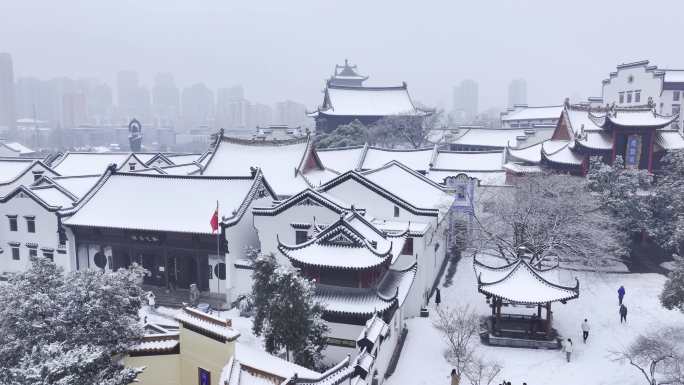 武汉归元禅寺寺庙航拍古建筑雪景雪花大雪