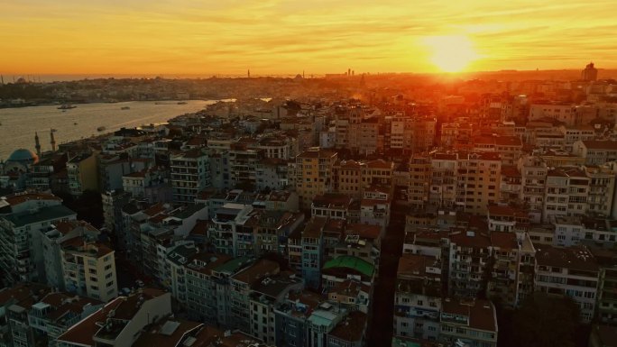空中黄昏揭晓:从上方探索伊斯坦布尔隐藏的宝石