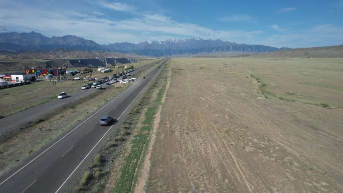 航拍新疆安集海大峡谷