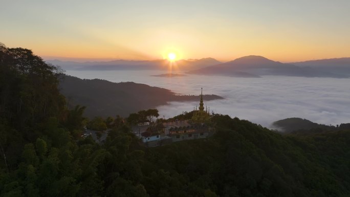 景迈山大金塔云海日出