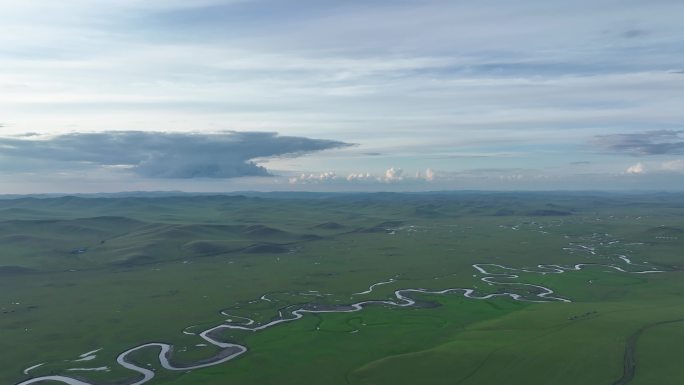 辽阔草原蜿蜒的莫日格勒河