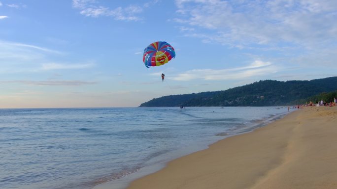 HDR泰国普吉岛海上滑翔伞航拍