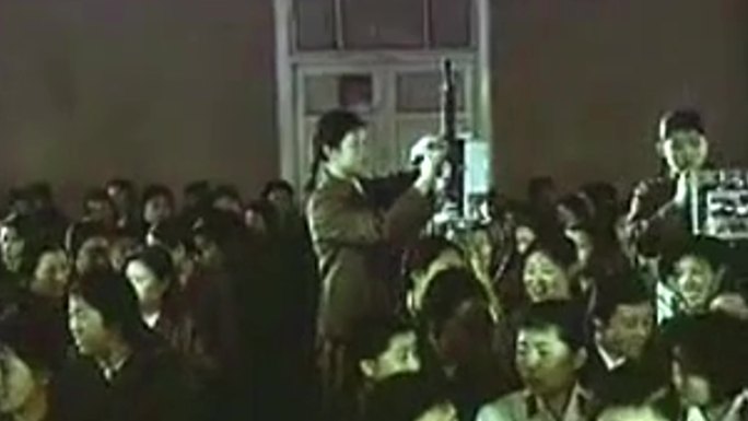 70年代解放军电影放映队放映员