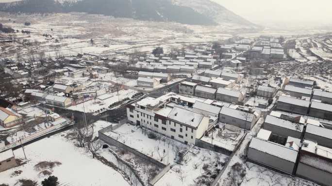 2024雪后的沂蒙山区 小山村