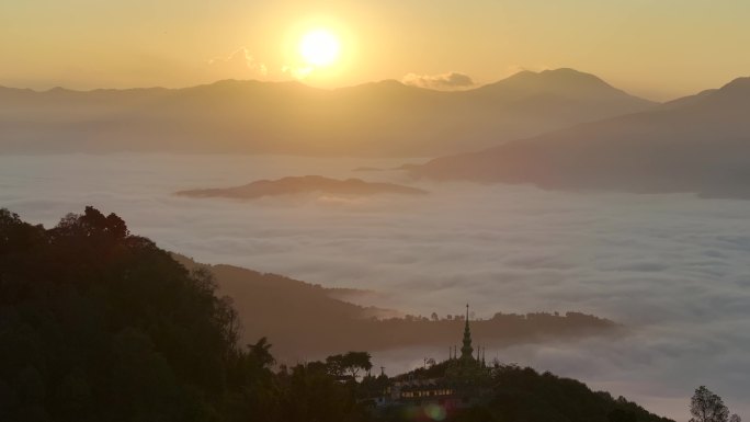 景迈山大金塔云海日出