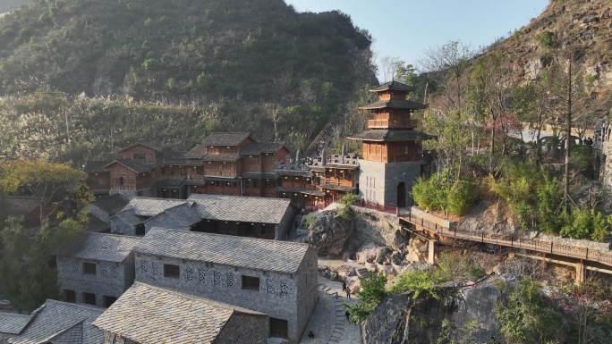 峰林布衣景区