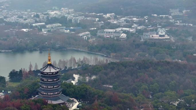 中国杭州西湖雷峰塔雪景航拍