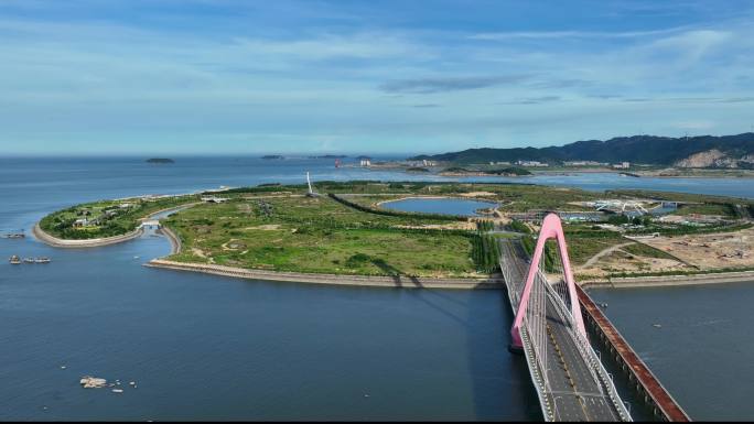 航拍福建漳州港双鱼岛海湾大桥