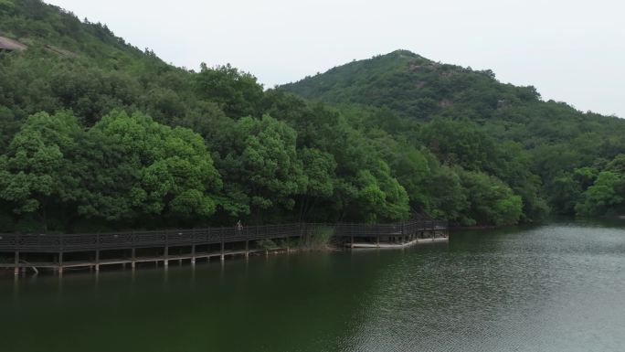 苏州灵岩山白马涧夏天水库