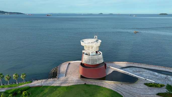 航拍福建漳州港海岸线海错馆公园