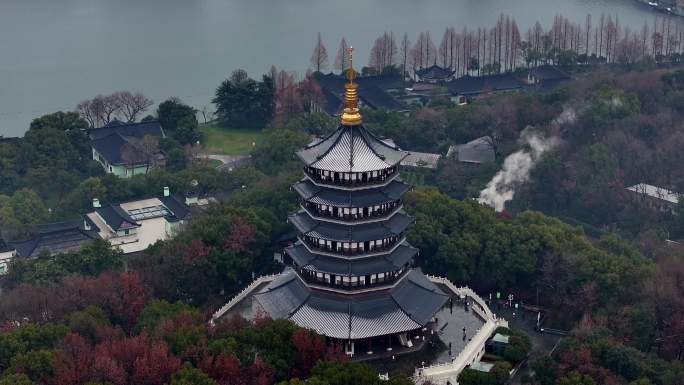 中国杭州西湖雷峰塔雪景航拍