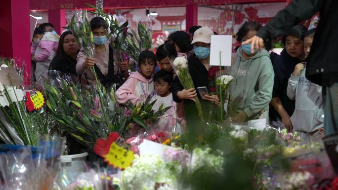 龙年花灯花市春联买年货