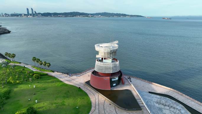 航拍福建漳州港海岸线海错馆公园