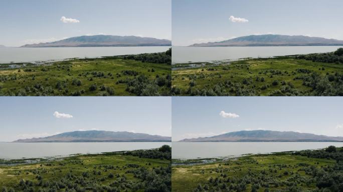 无人机拍摄的犹他湖在一个阳光明媚的夏日。