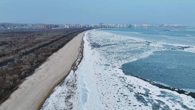 秦皇岛冬季海边冻海