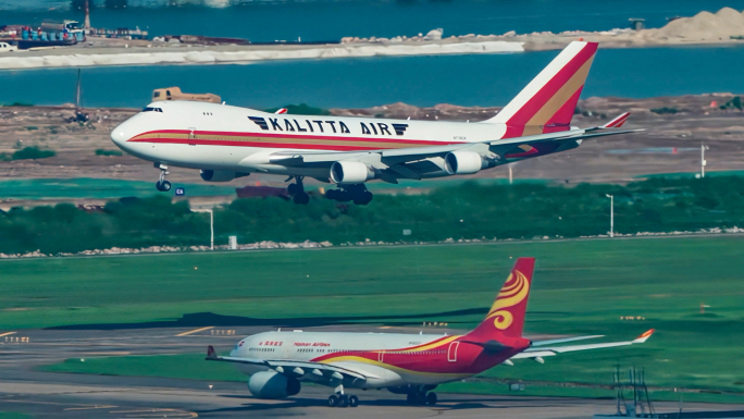 卡利塔航空波音747降落深圳机场