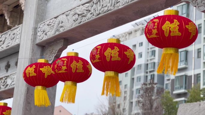 春节 大红灯笼高高挂视频  新年喜庆氛围