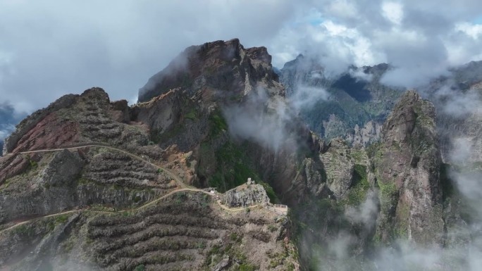 从空中俯瞰高山路线