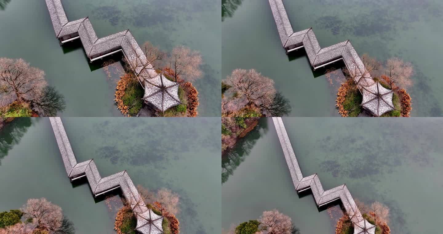 中国杭州西湖浴鹄湾霁虹桥雪景