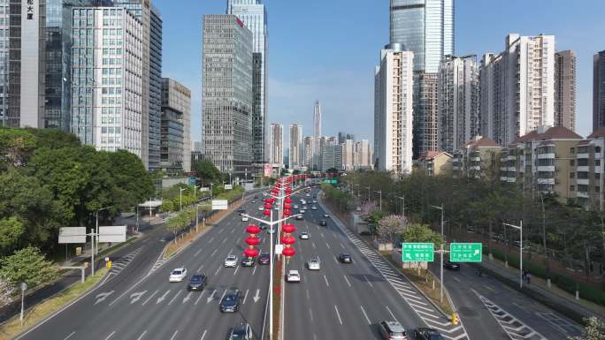 深圳春节街道路政灯笼