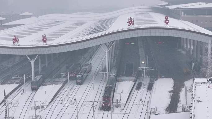 武昌火车站春运冰雪天气
