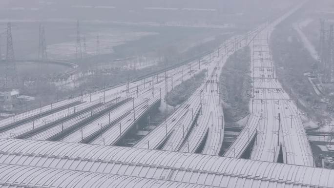 武汉火车站春运冰雪天气
