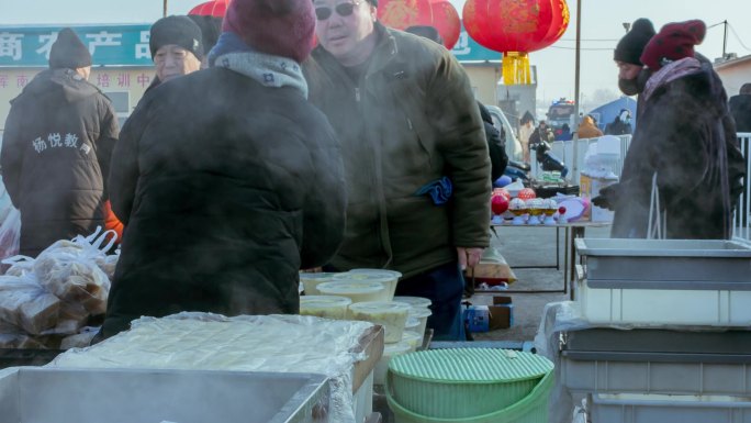 集市早市大集北方冬季卖豆腐