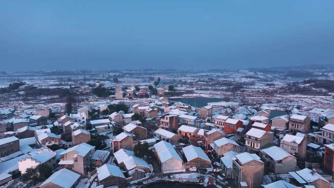 4K航拍农村清晨雪景