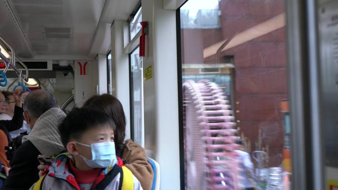 广州 有轨电车 人间 烟火气息 人们