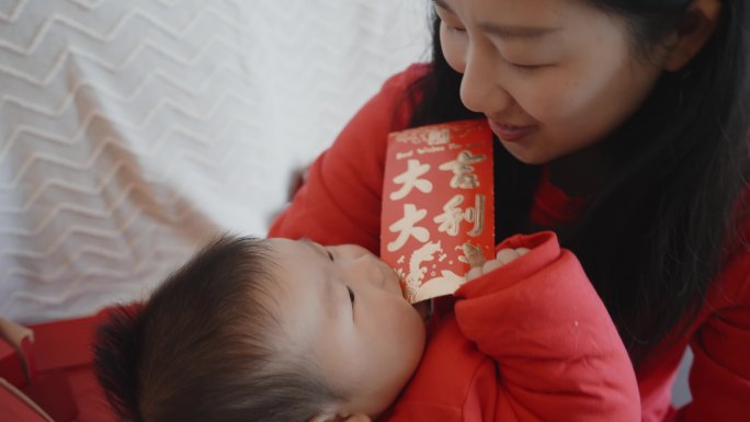 婴儿新年节日气氛