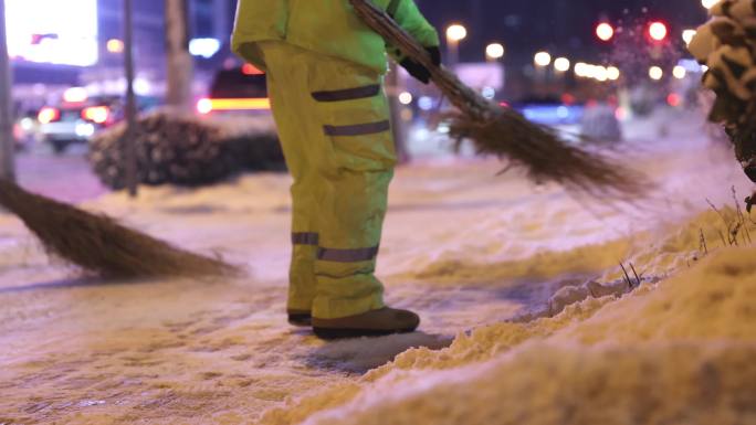 北方冬天扫雪 清扫积雪街道