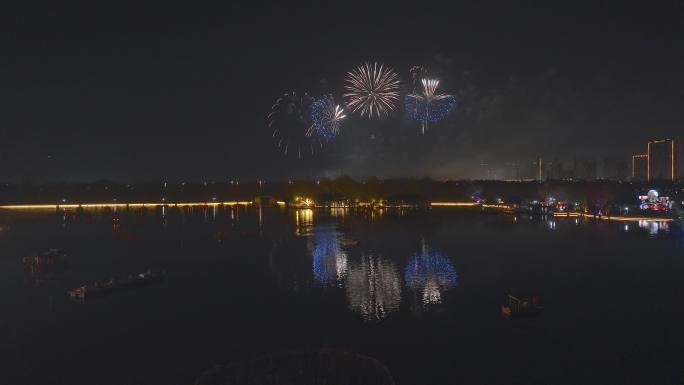 航拍洛阳2024年定鼎门烟火晚会