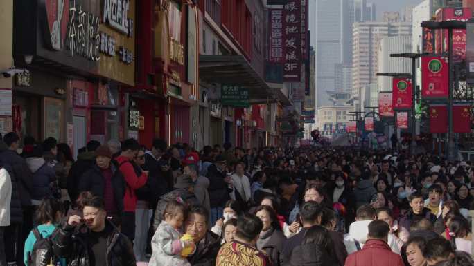 长沙步行街过年人流11