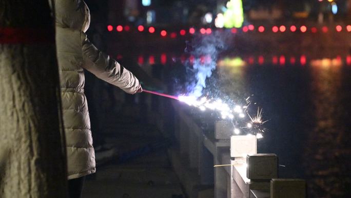 放烟花新年春节龙年喜庆放烟花