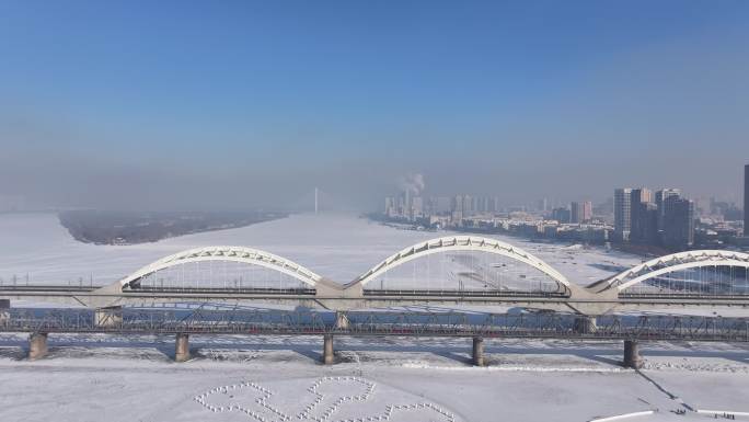 松花江冰雪娱乐项目