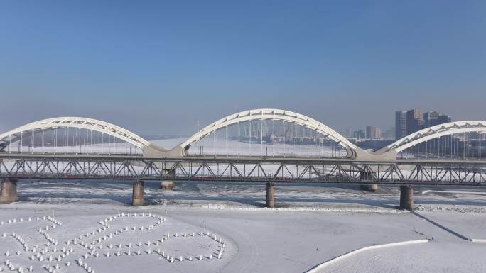 松花江冰雪娱乐项目